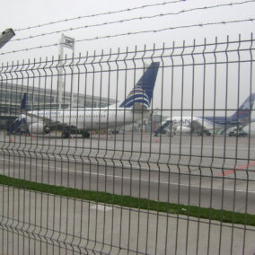 Perimeter airport w bw arms