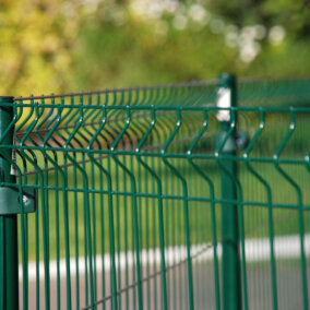Perimeter green (disregard posts)
